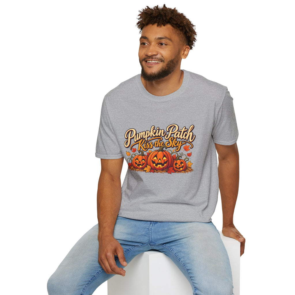 Pumpkin Patch Kiss the Sky Shirt | Cute Fall Jack-O'-Lantern Graphic Tee | Womens Halloween T-Shirt