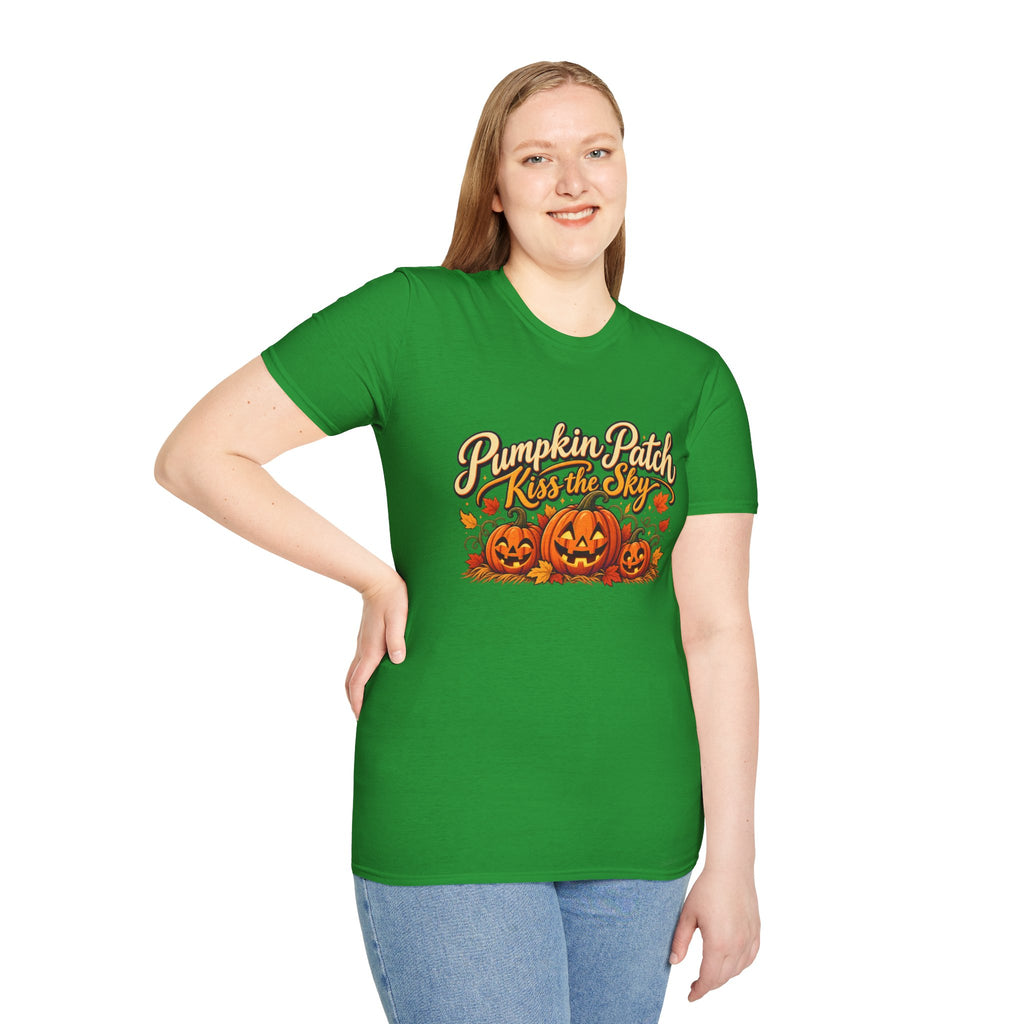 Pumpkin Patch Kiss the Sky Shirt | Cute Fall Jack-O'-Lantern Graphic Tee | Womens Halloween T-Shirt