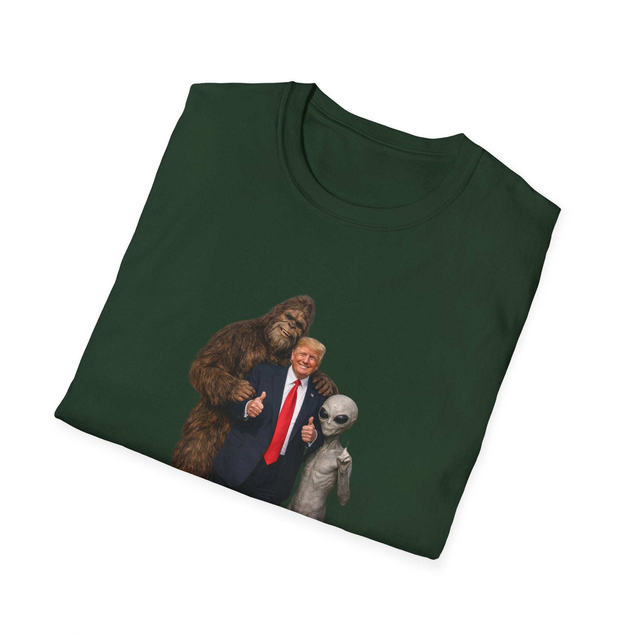 Funny Trump Bigfoot Alien UFO Weird Alien T-Shirt Unisex Softstyle T-Shirt Yeti