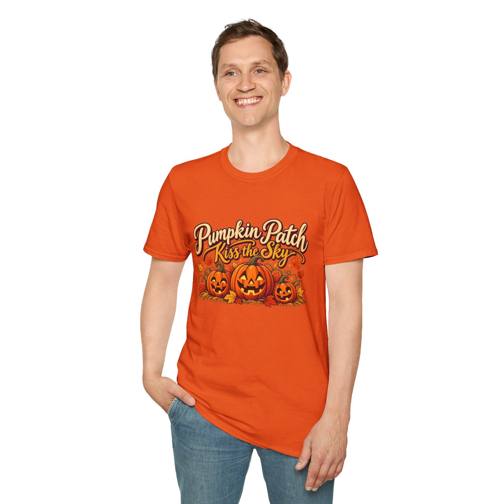 Pumpkin Patch Kiss the Sky Shirt | Cute Fall Jack-O'-Lantern Graphic Tee | Womens Halloween T-Shirt