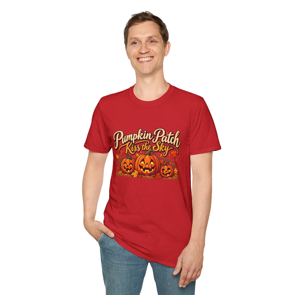 Pumpkin Patch Kiss the Sky Shirt | Cute Fall Jack-O'-Lantern Graphic Tee | Womens Halloween T-Shirt