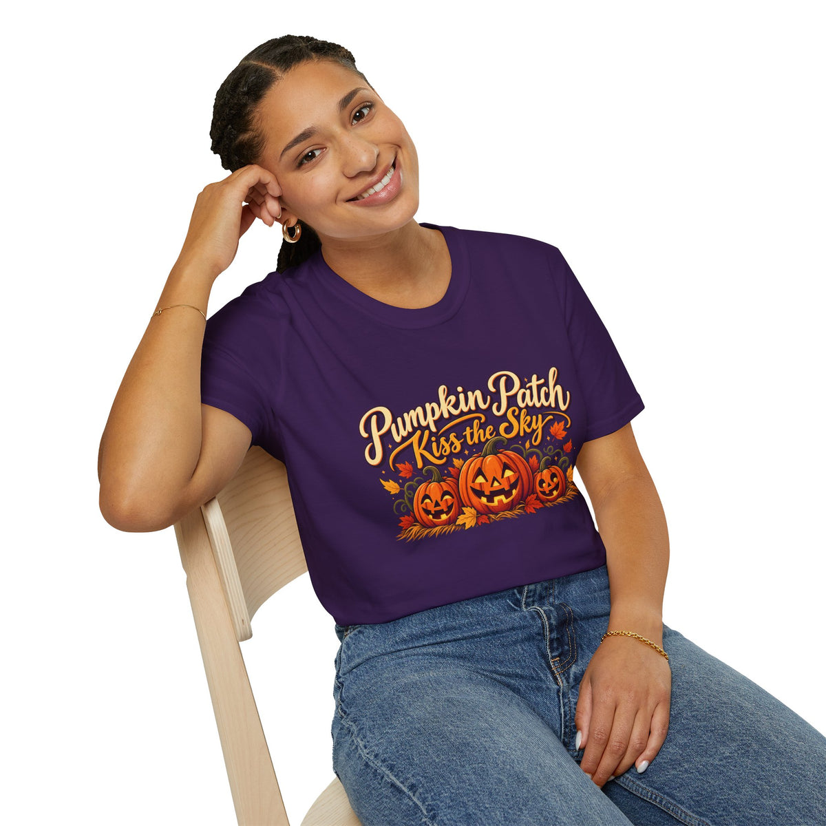 Pumpkin Patch Kiss the Sky Shirt | Cute Fall Jack-O'-Lantern Graphic Tee | Womens Halloween T-Shirt
