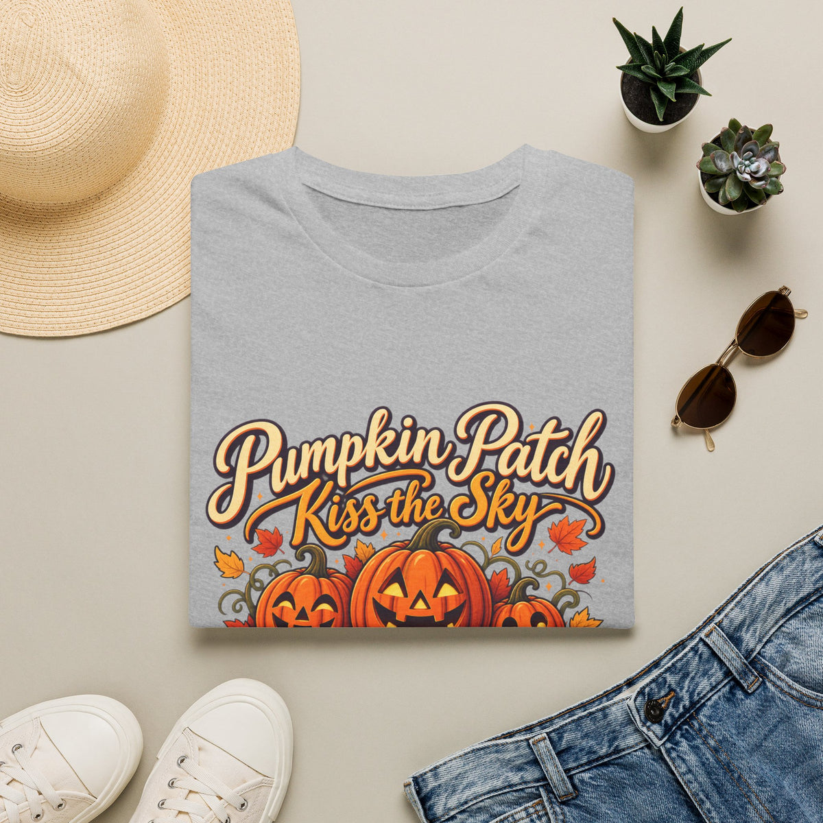 Pumpkin Patch Kiss the Sky Shirt | Cute Fall Jack-O'-Lantern Graphic Tee | Womens Halloween T-Shirt