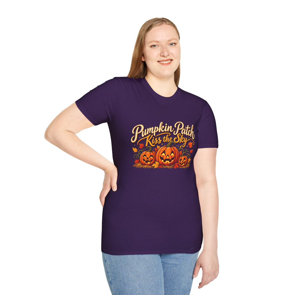 Pumpkin Patch Kiss the Sky Shirt | Cute Fall Jack-O'-Lantern Graphic Tee | Womens Halloween T-Shirt