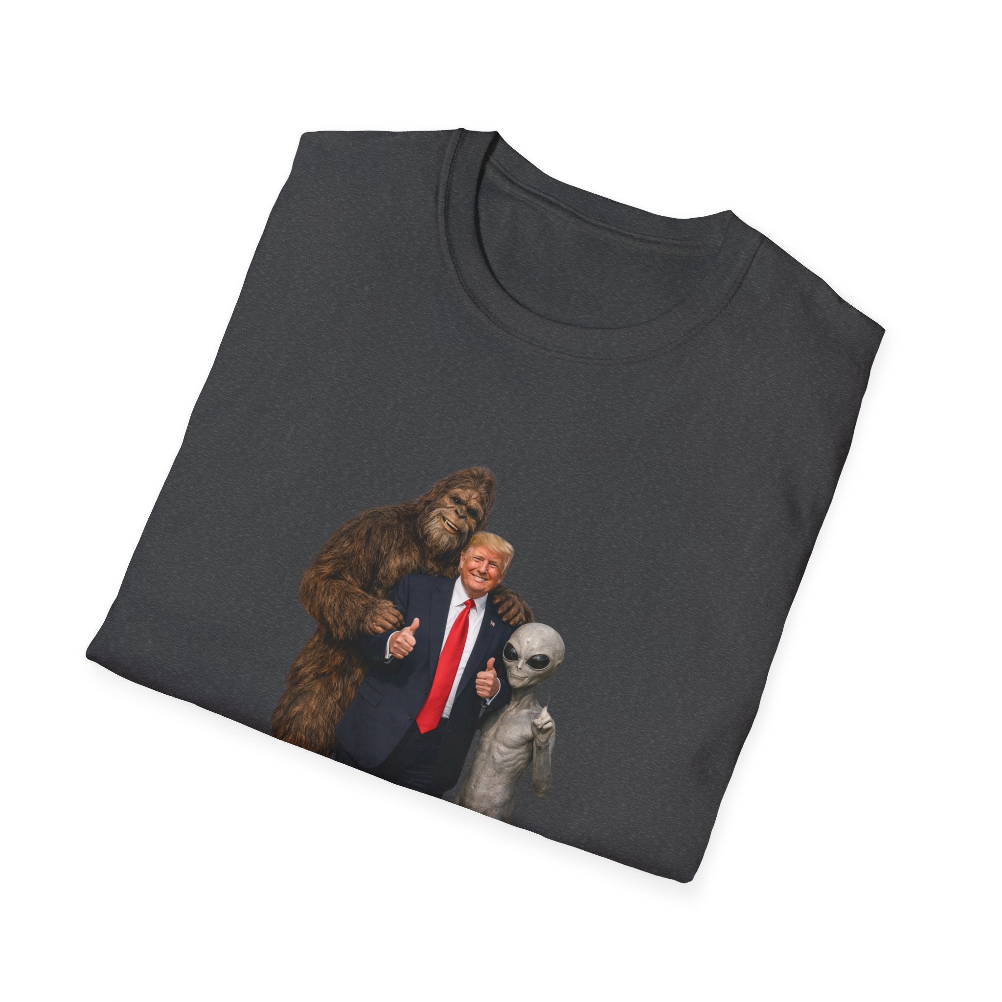 Funny Trump Bigfoot Alien UFO Weird Alien T-Shirt Unisex Softstyle T-Shirt Yeti