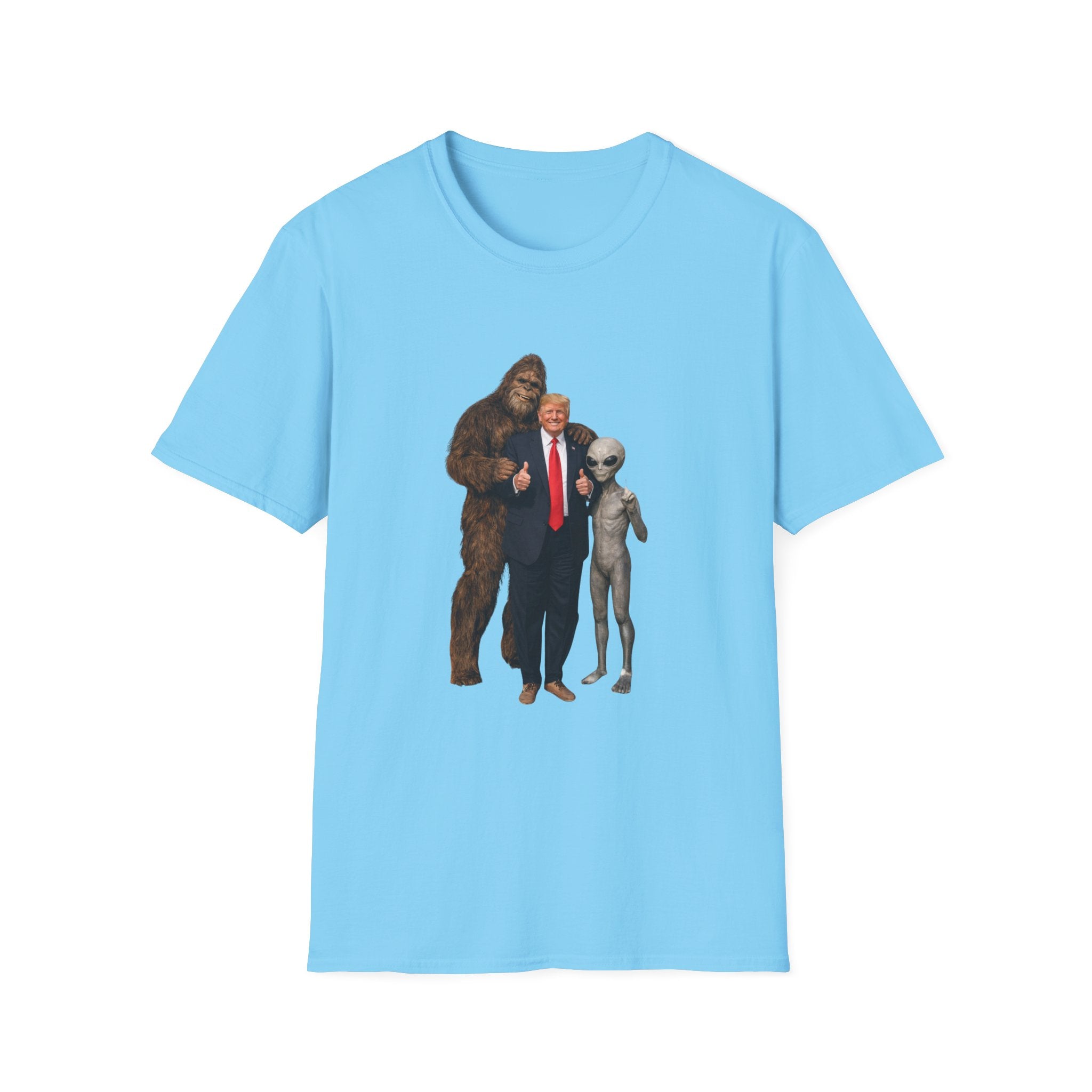 Funny Trump Bigfoot Alien UFO Weird Alien T-Shirt Unisex Softstyle T-Shirt Yeti
