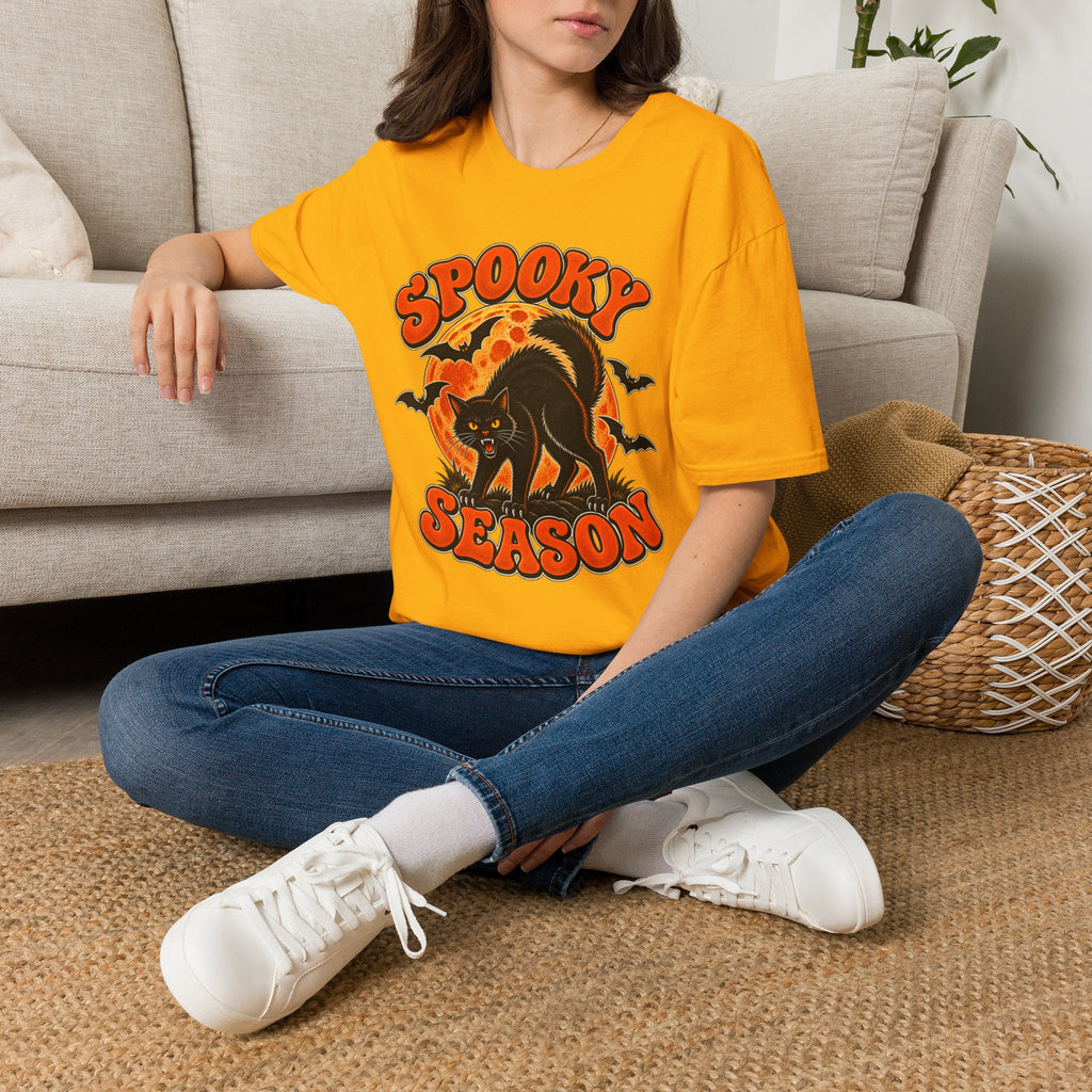 Retro Black Cat Halloween Shirt | Vintage Spooky Season Graphic Tee | Womens Halloween T-Shirt