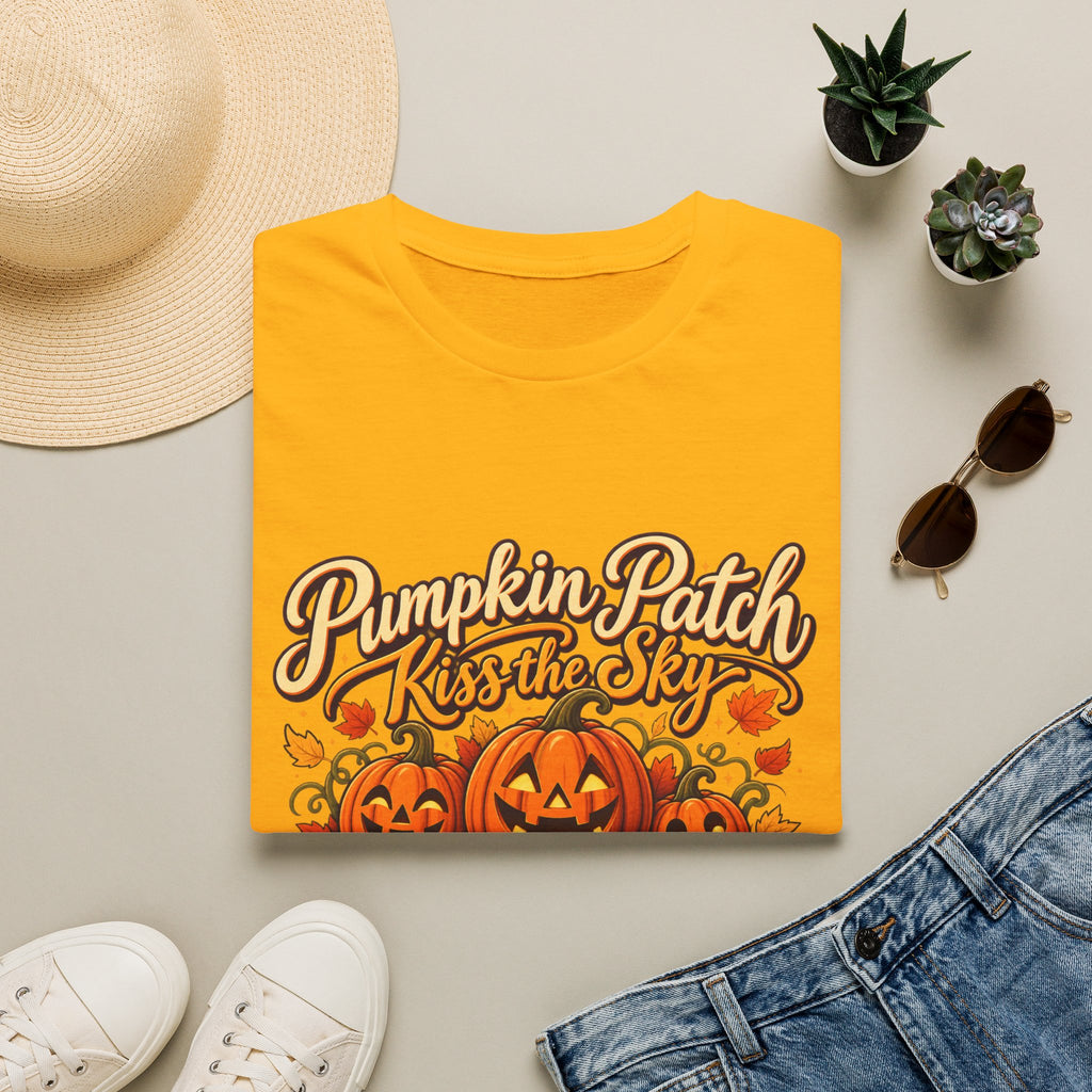 Pumpkin Patch Kiss the Sky Shirt | Cute Fall Jack-O'-Lantern Graphic Tee | Womens Halloween T-Shirt