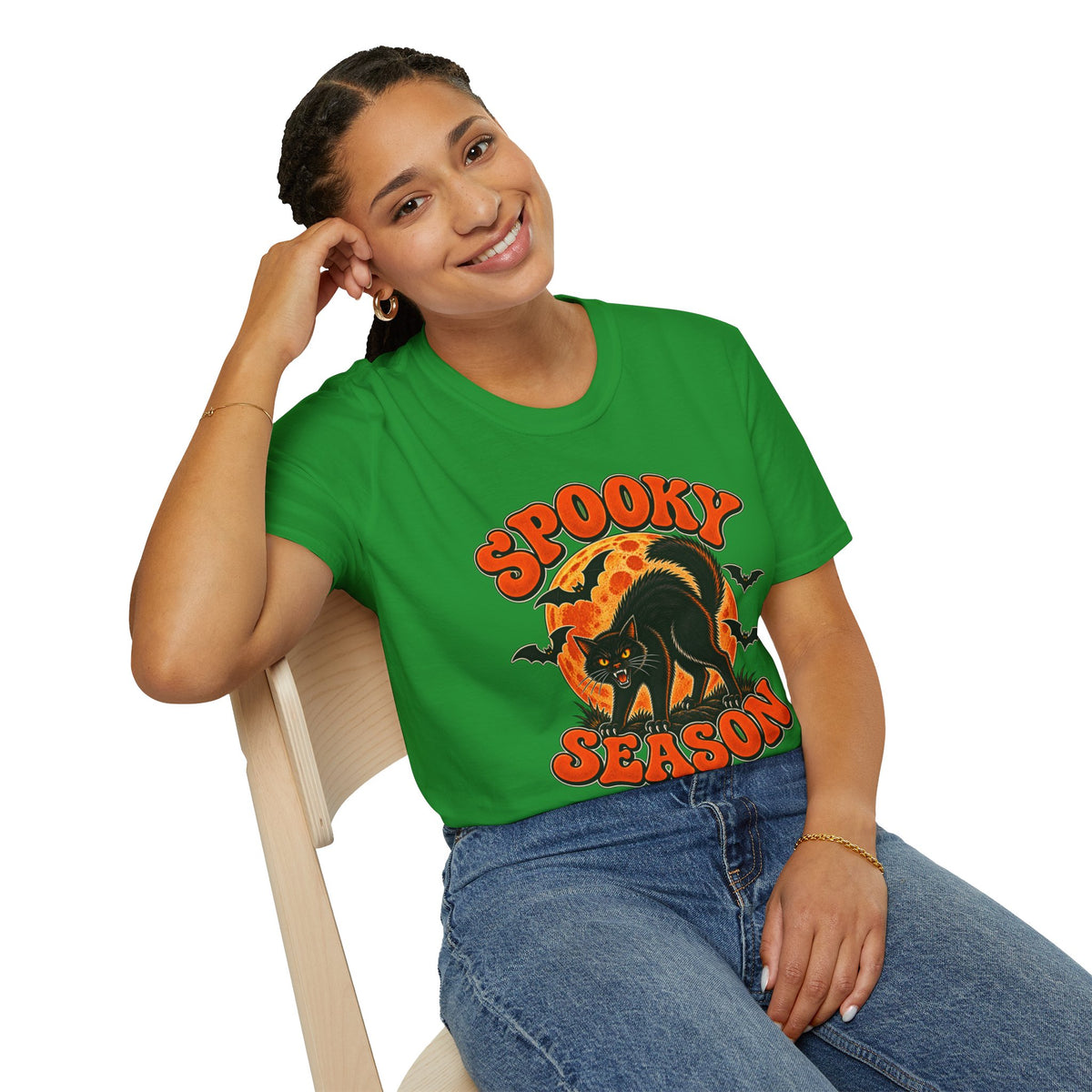 Retro Black Cat Halloween Shirt | Vintage Spooky Season Graphic Tee | Womens Halloween T-Shirt