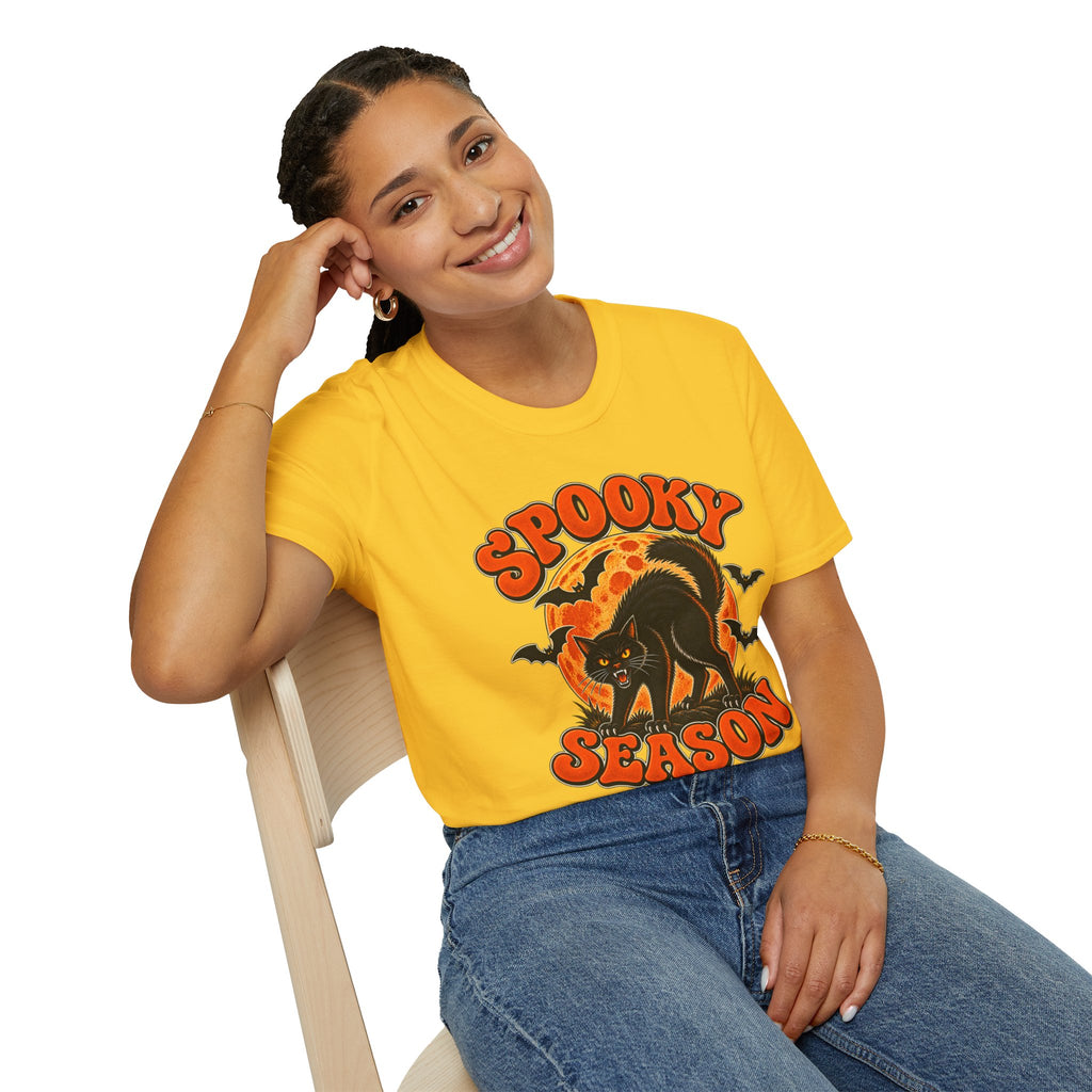 Retro Black Cat Halloween Shirt | Vintage Spooky Season Graphic Tee | Womens Halloween T-Shirt