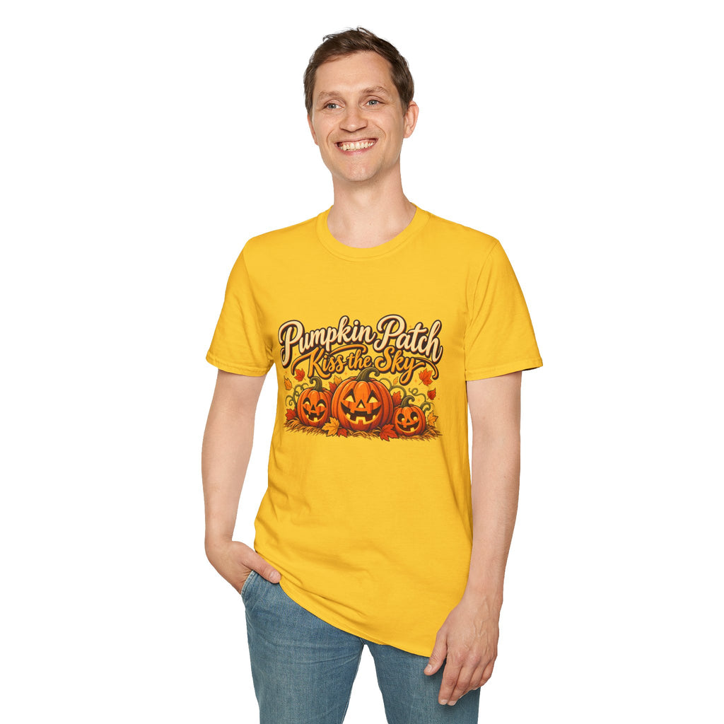 Pumpkin Patch Kiss the Sky Shirt | Cute Fall Jack-O'-Lantern Graphic Tee | Womens Halloween T-Shirt