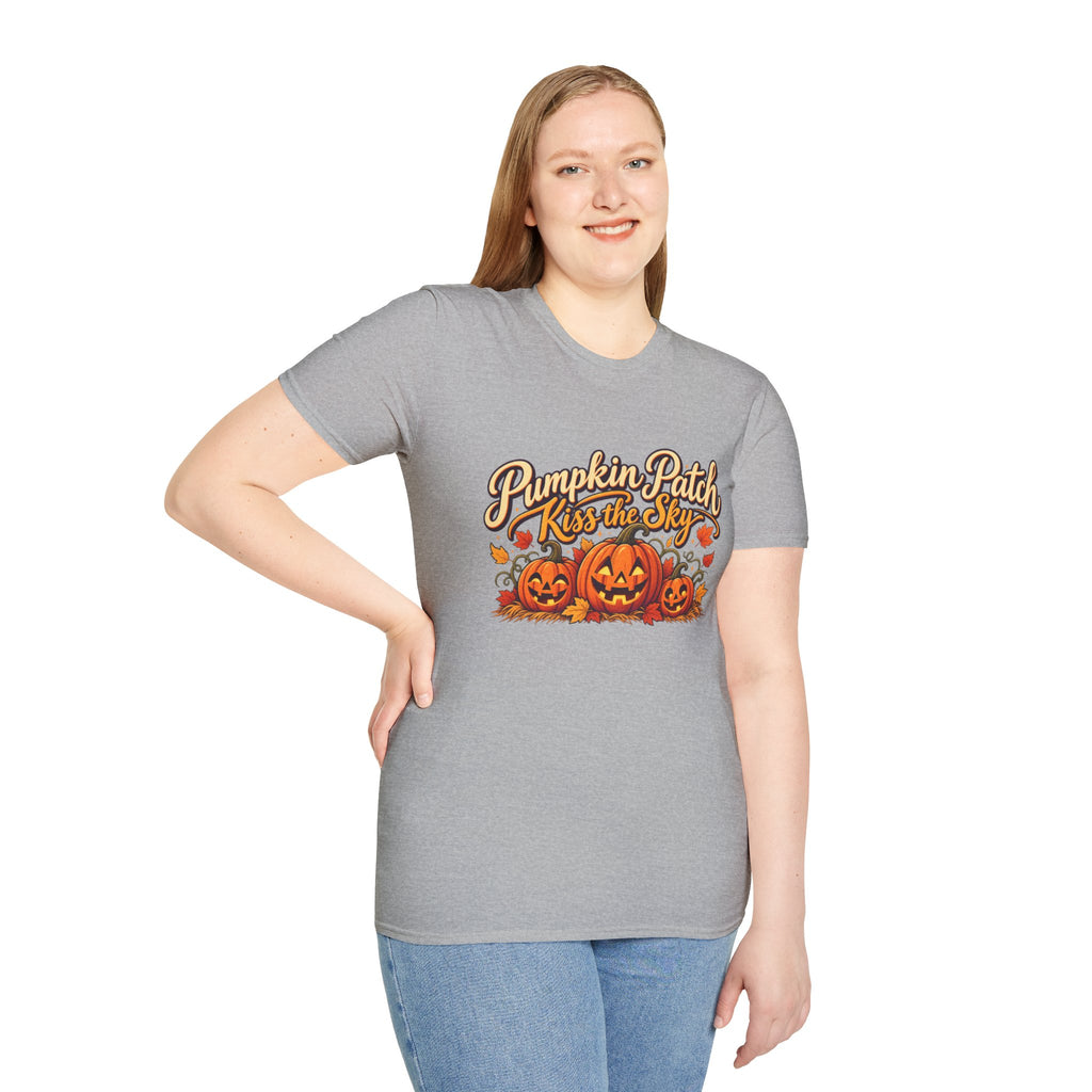 Pumpkin Patch Kiss the Sky Shirt | Cute Fall Jack-O'-Lantern Graphic Tee | Womens Halloween T-Shirt