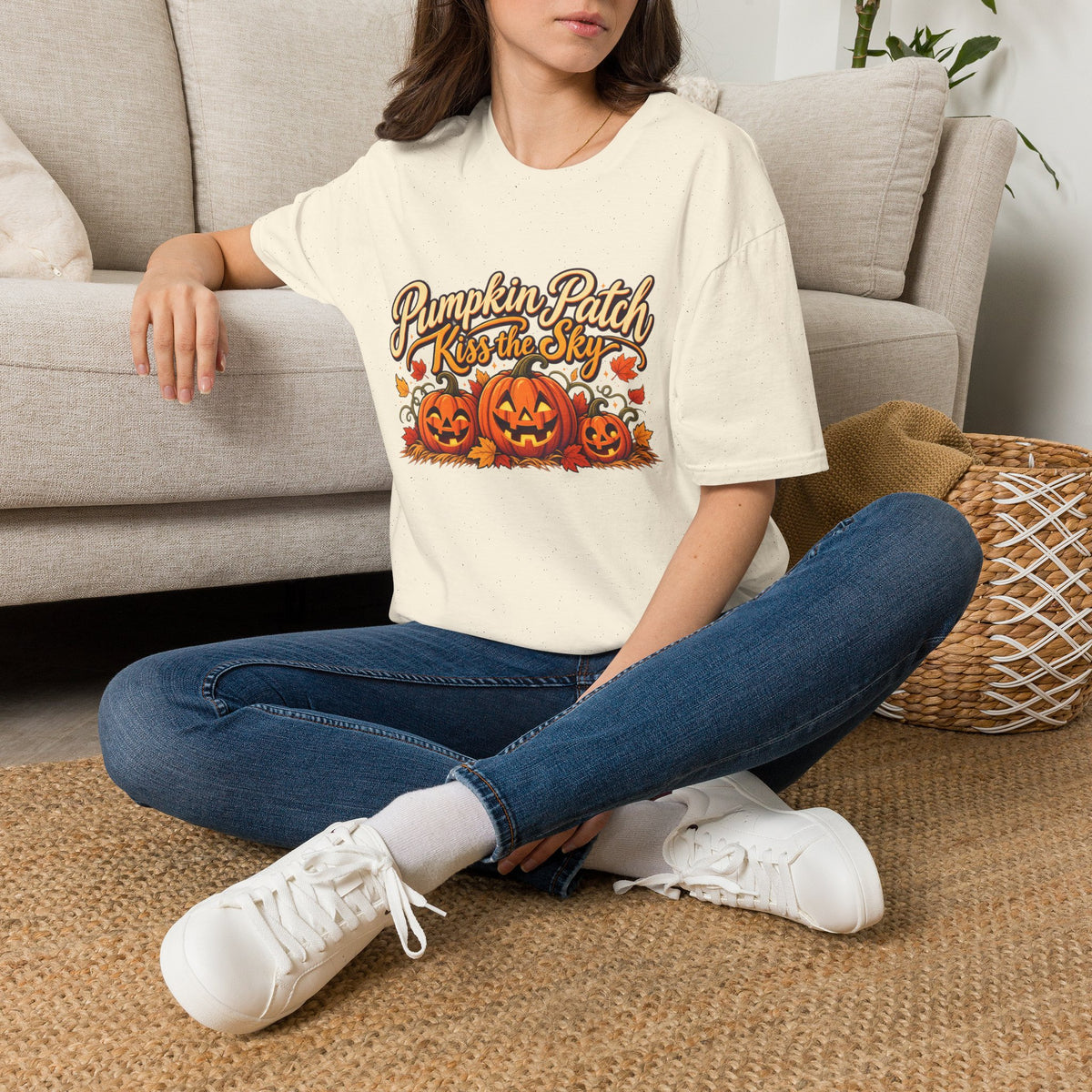 Pumpkin Patch Kiss the Sky Shirt | Cute Fall Jack-O'-Lantern Graphic Tee | Womens Halloween T-Shirt