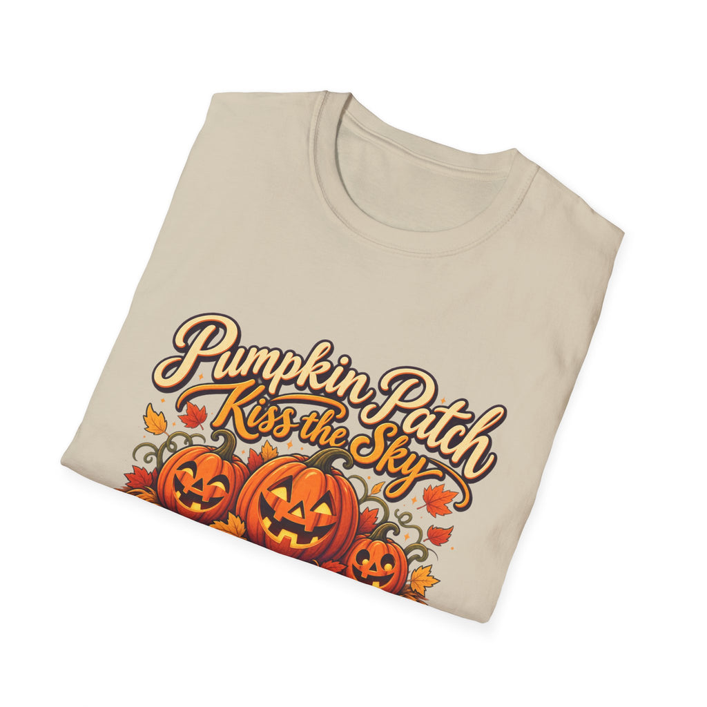 Pumpkin Patch Kiss the Sky Shirt | Cute Fall Jack-O'-Lantern Graphic Tee | Womens Halloween T-Shirt