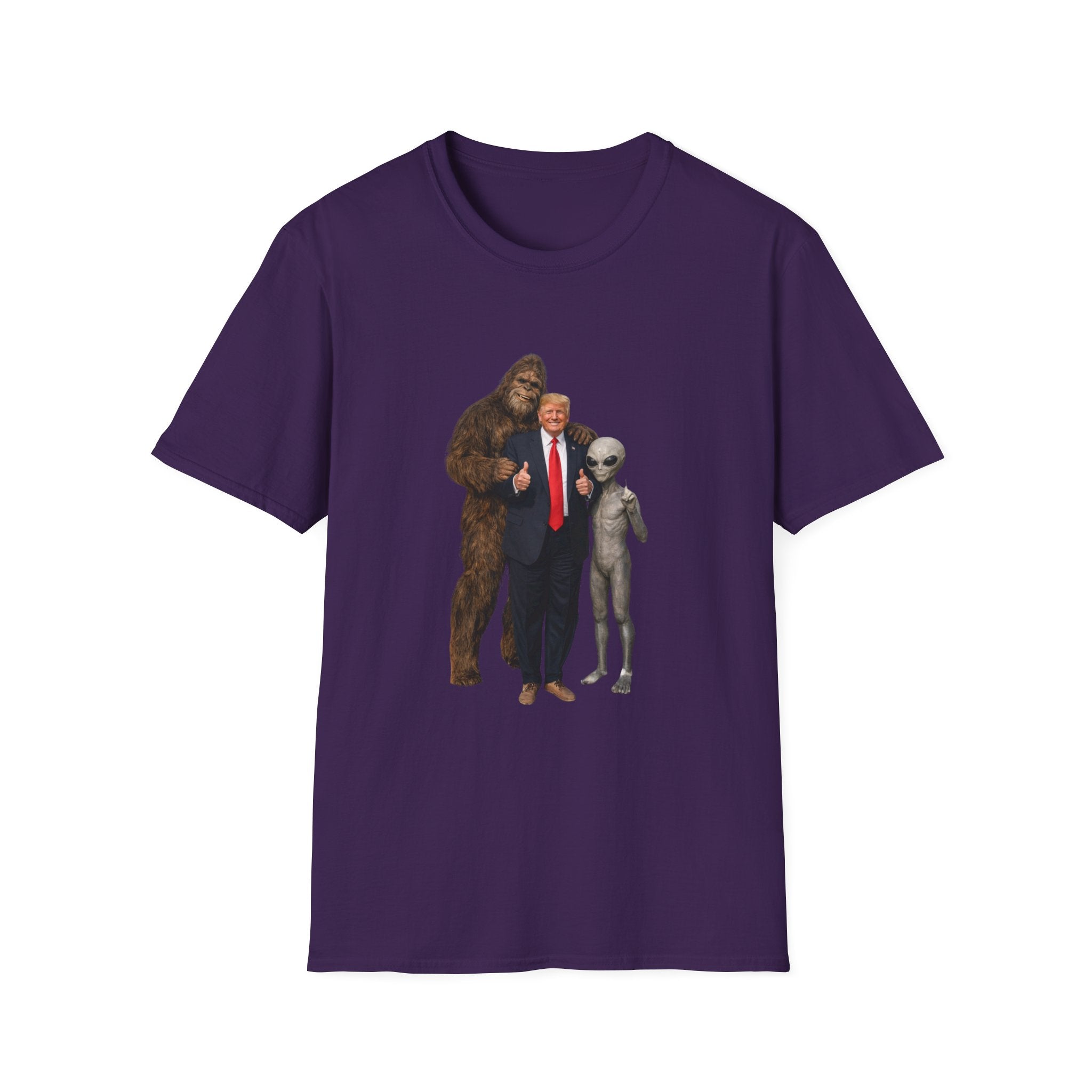 Funny Trump Bigfoot Alien UFO Weird Alien T-Shirt Unisex Softstyle T-Shirt Yeti