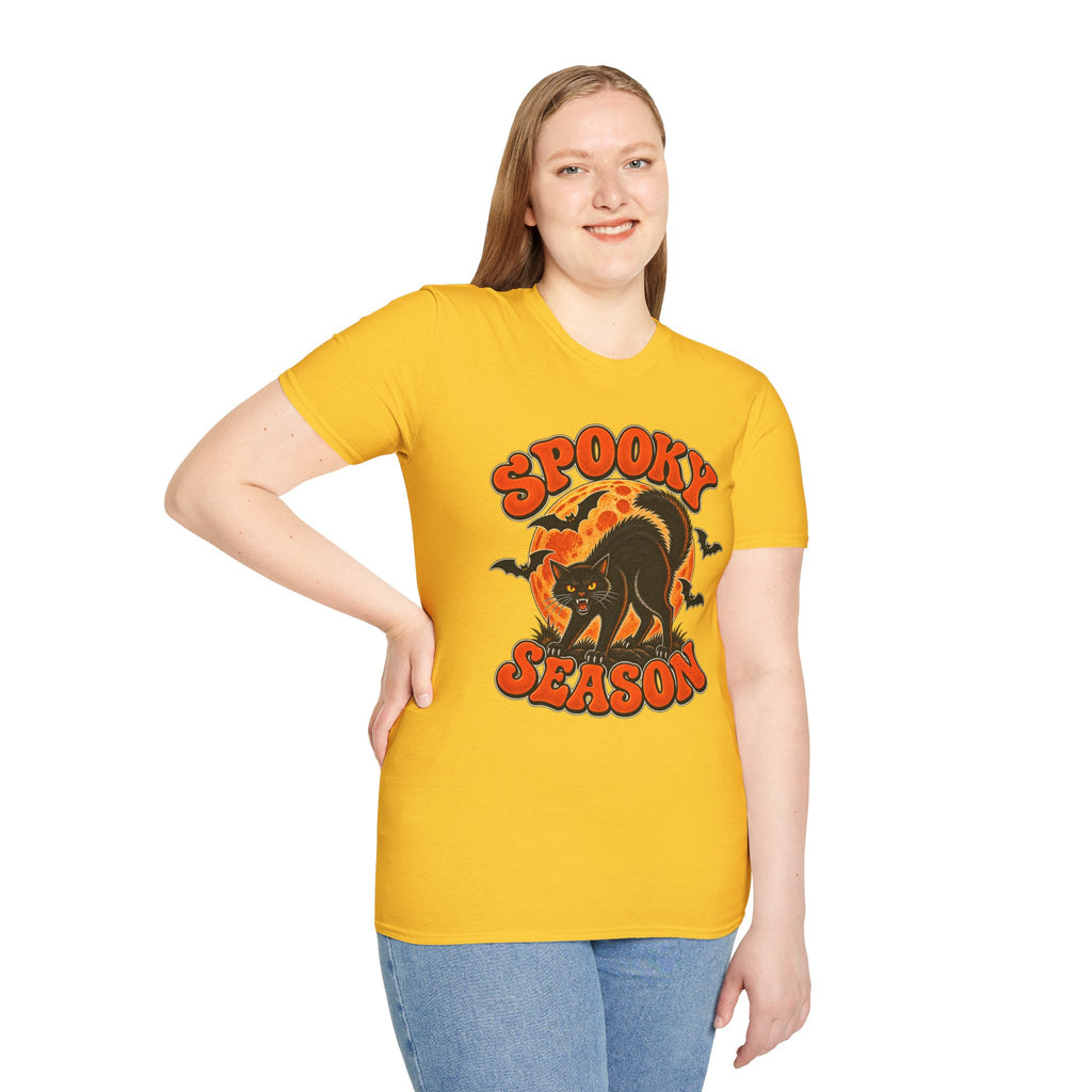 Retro Black Cat Halloween Shirt | Vintage Spooky Season Graphic Tee | Womens Halloween T-Shirt