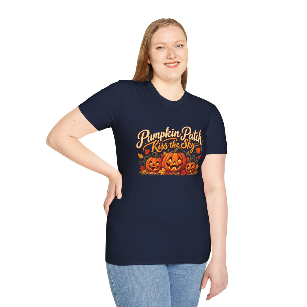 Pumpkin Patch Kiss the Sky Shirt | Cute Fall Jack-O'-Lantern Graphic Tee | Womens Halloween T-Shirt
