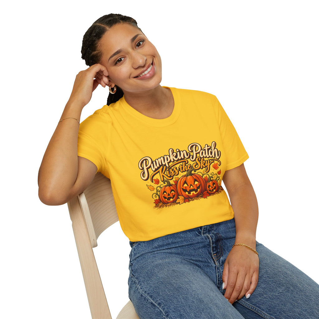 Pumpkin Patch Kiss the Sky Shirt | Cute Fall Jack-O'-Lantern Graphic Tee | Womens Halloween T-Shirt