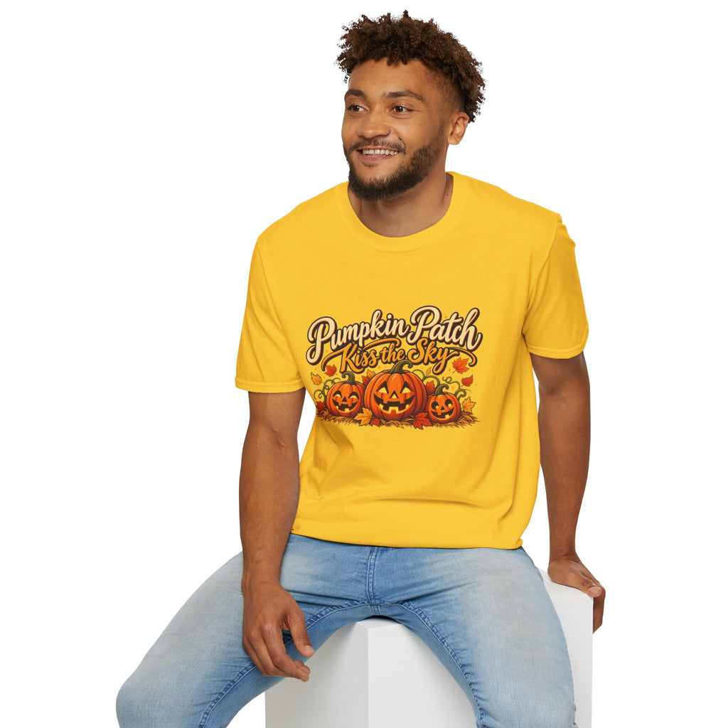 Pumpkin Patch Kiss the Sky Shirt | Cute Fall Jack-O'-Lantern Graphic Tee | Womens Halloween T-Shirt