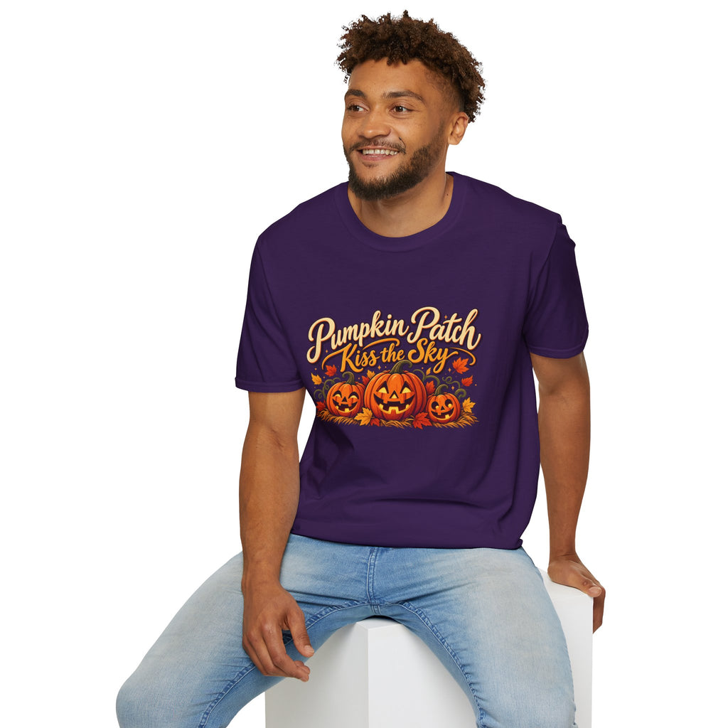 Pumpkin Patch Kiss the Sky Shirt | Cute Fall Jack-O'-Lantern Graphic Tee | Womens Halloween T-Shirt