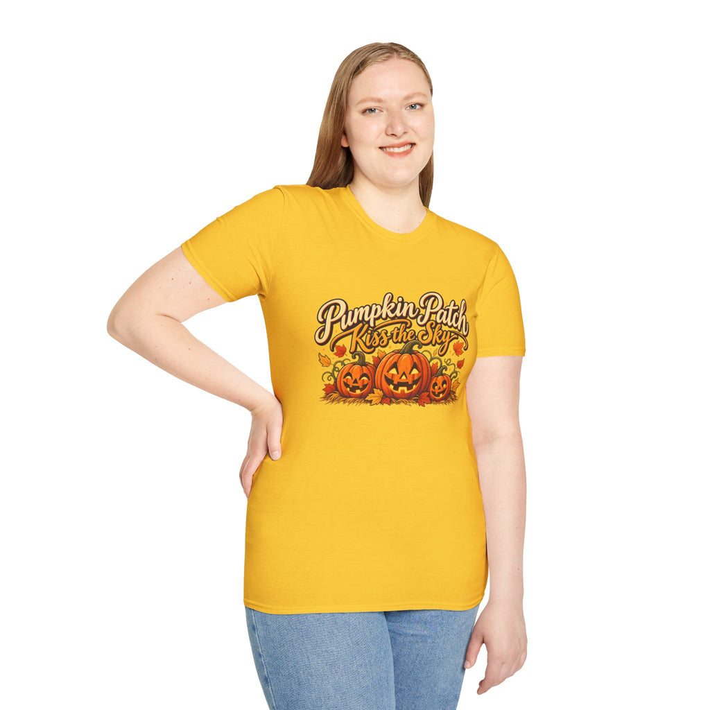 Pumpkin Patch Kiss the Sky Shirt | Cute Fall Jack-O'-Lantern Graphic Tee | Womens Halloween T-Shirt