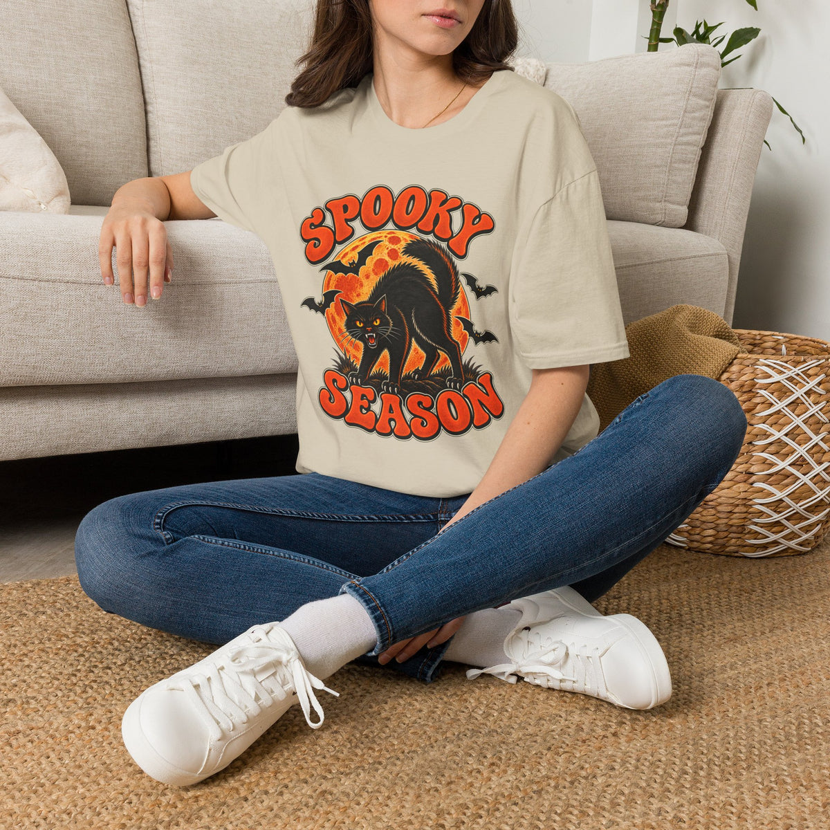 Retro Black Cat Halloween Shirt | Vintage Spooky Season Graphic Tee | Womens Halloween T-Shirt